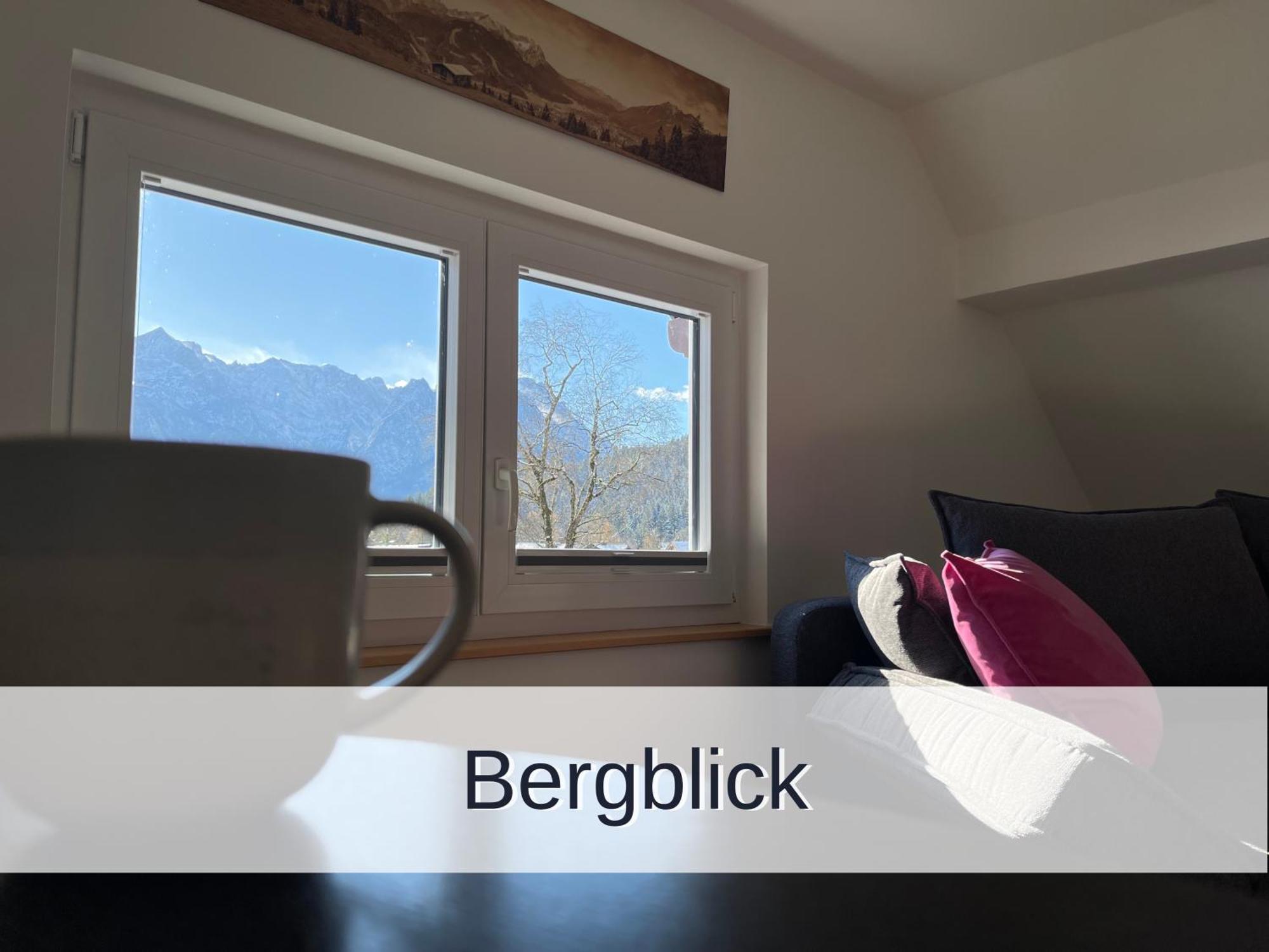 Ferienwohnung Rambold Wettersteinwand ガルミッシュ・パルテンキルヒェン エクステリア 写真